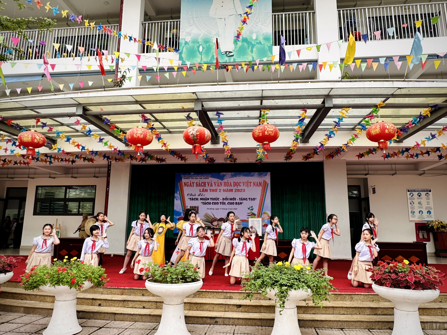 tự hào